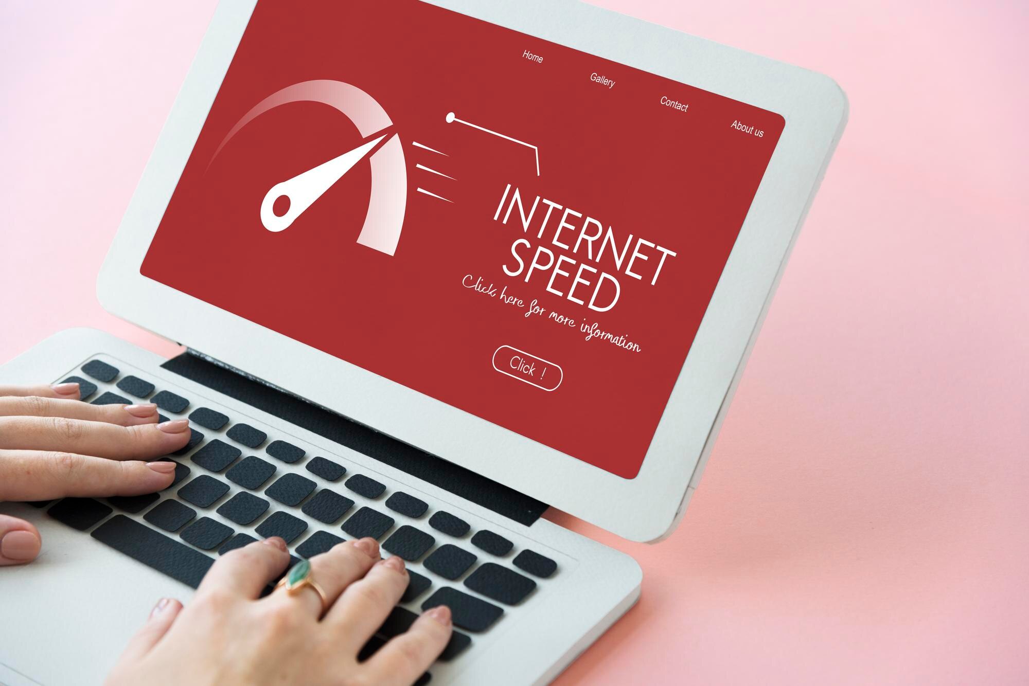 Modern Web Sitelerinde Hızın Görünmeyen Mimarisi
